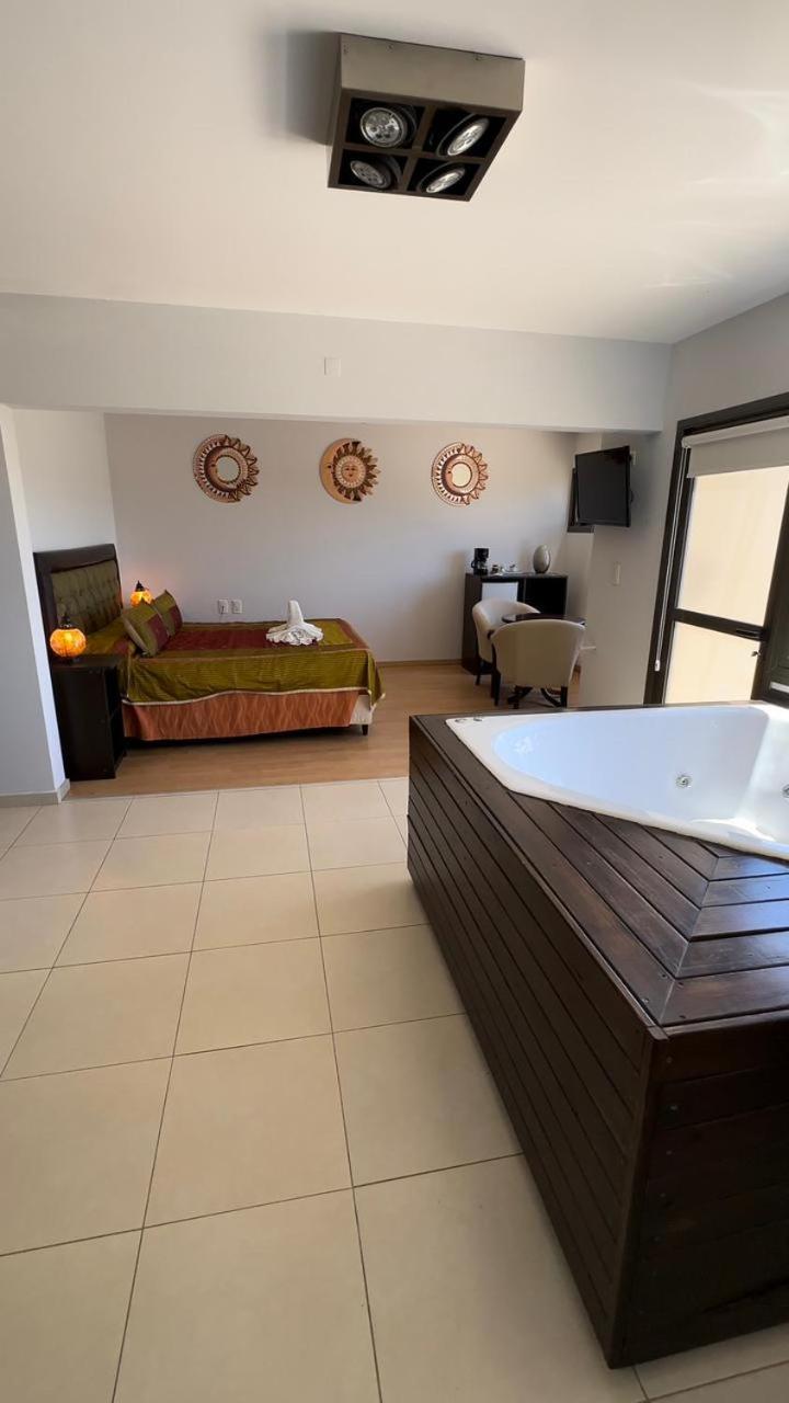 Hotel Complejo Riro Namaste à San Antonio de Arredondo Extérieur photo